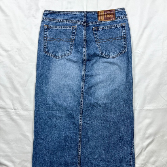 Vintage Y2K Low Rise Maxi Skirt - Picture 2 of 8